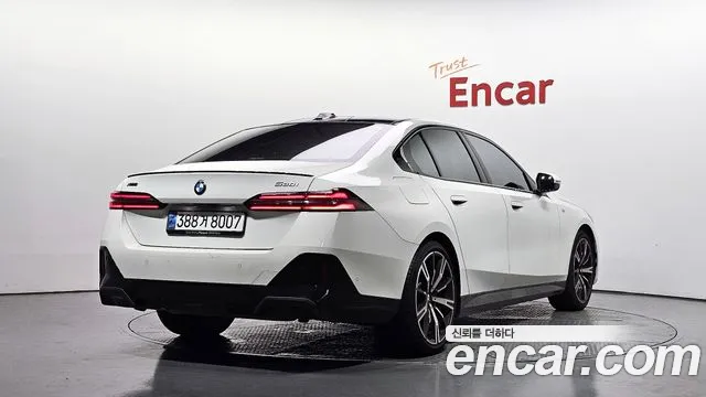 BMW 5-Series 5 серия (G60) 530i xDrive M Sport Pro Special Edition — Фото автомобиля 2