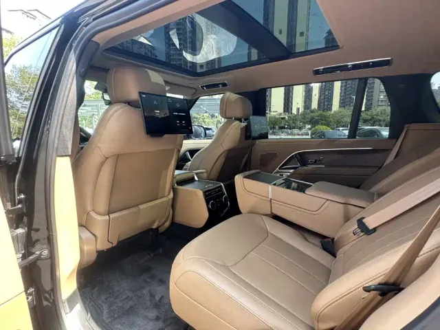 Land Rover Range Rover — Фото автомобиля 11