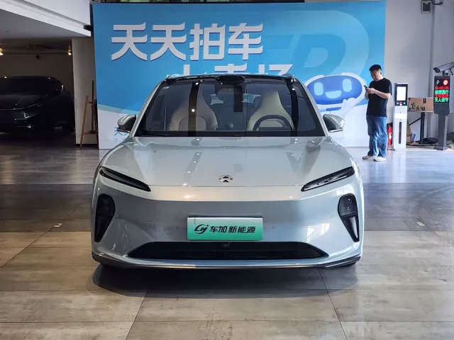Nio ET5 Touring — Фото автомобиля 2