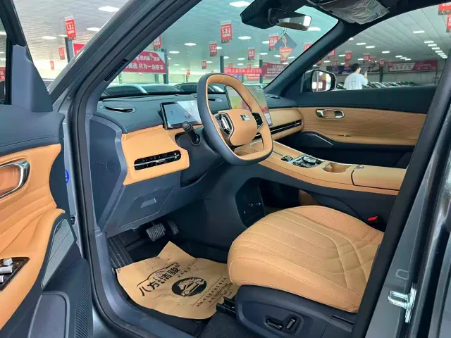 Geely Galaxy Starship 7 EM-i — Фото автомобиля 7