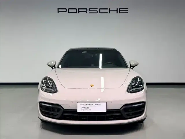 Porsche Panamera — Фото автомобиля 3