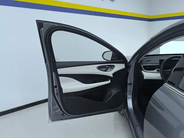 BYD Seal 05 DM-i — Фото автомобиля 7