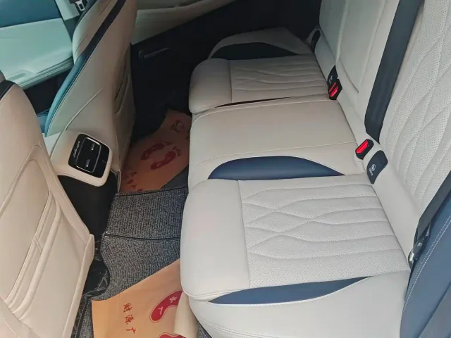 Chery Arrizo 8 — Фото автомобиля 5