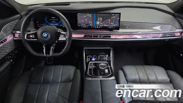 BMW i7 — Фото автомобиля 5