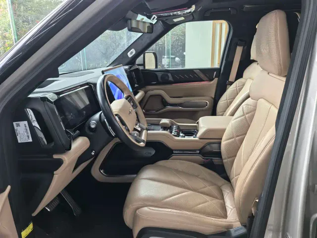 BYD FangChengBao Leopard 8 — Фото автомобиля 3