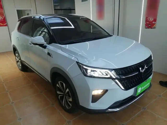 Wuling Asta — Фото автомобиля 3