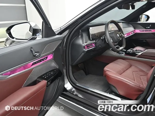 BMW 7-Series 7 серия (G70) 740i sDrive Design Pure Excellence — Фото автомобиля 11