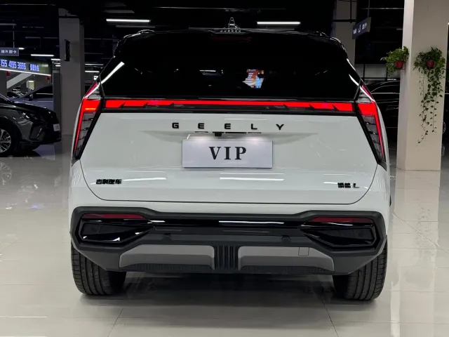 Geely Boyue L — Фото автомобиля 6