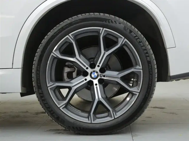 BMW X5 — Фото автомобиля 17