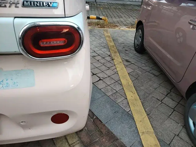 Wuling Hongguang Mini EV — Фото автомобиля 7
