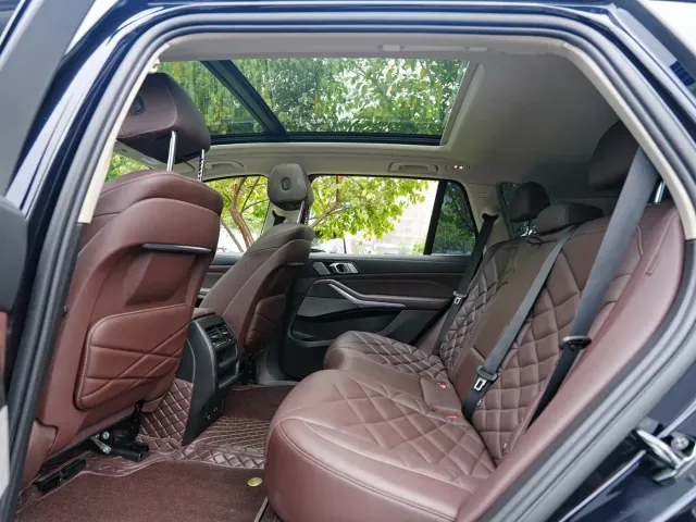 BMW X5 — Фото автомобиля 8
