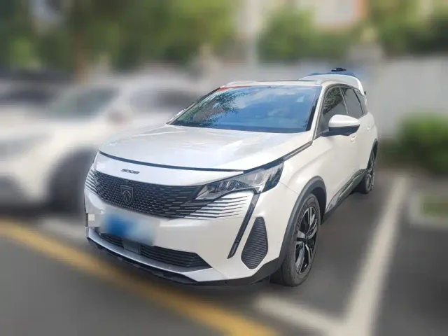 Фотография автомобиля — Peugeot 5008