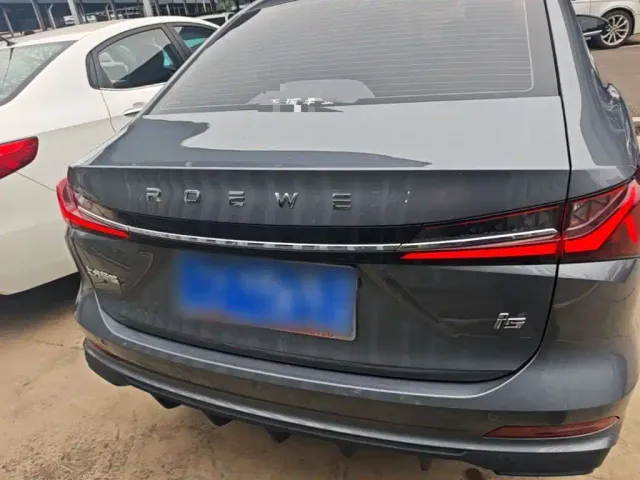 Roewe i5 — Фото автомобиля 5