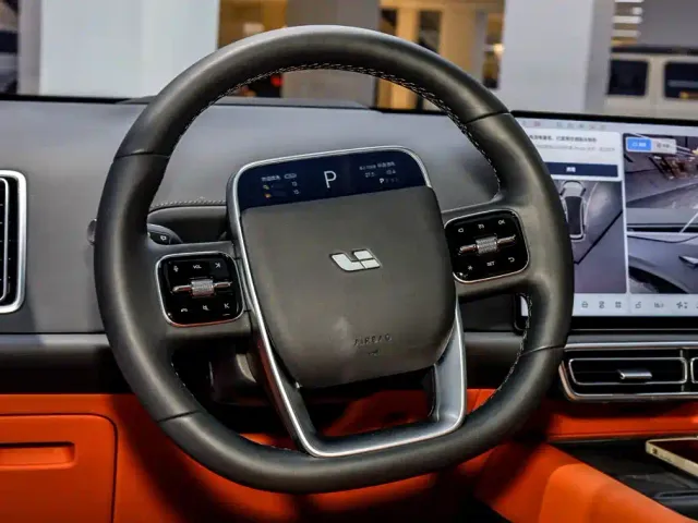 Li Auto L7 — Фото автомобиля 25