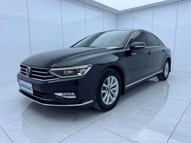 Фотография автомобиля — Volkswagen Magotan