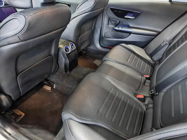 Mercedes-Benz C-Class — Фото автомобиля 6