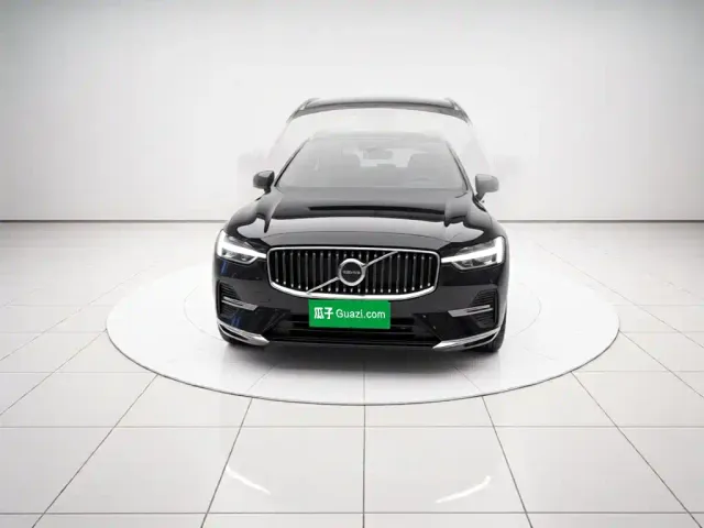 Volvo XC60 — Фото автомобиля 22