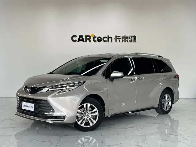 Фотография автомобиля — Toyota Sienna