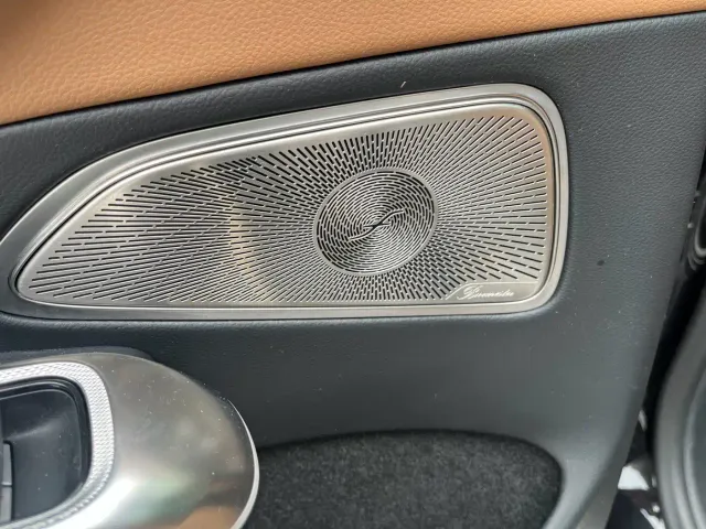 Mercedes-Benz E-Class — Фото автомобиля 26