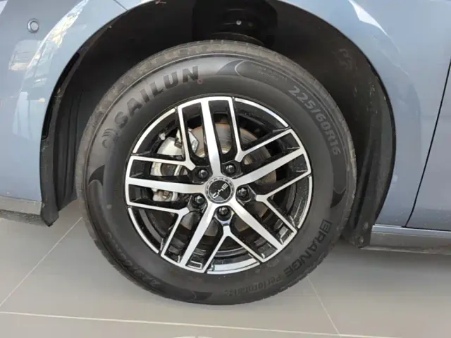 BYD Seal 05 DM-i — Фото автомобиля 22
