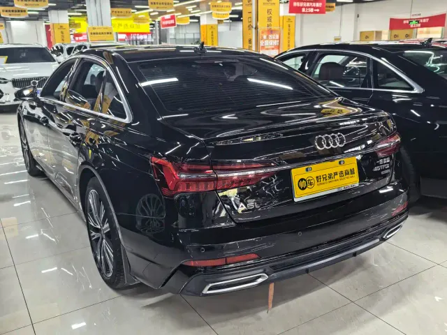 Audi A6L — Фото автомобиля 15