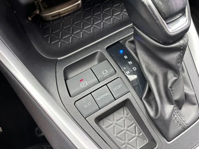 Toyota Wildlander — Фото автомобиля 13