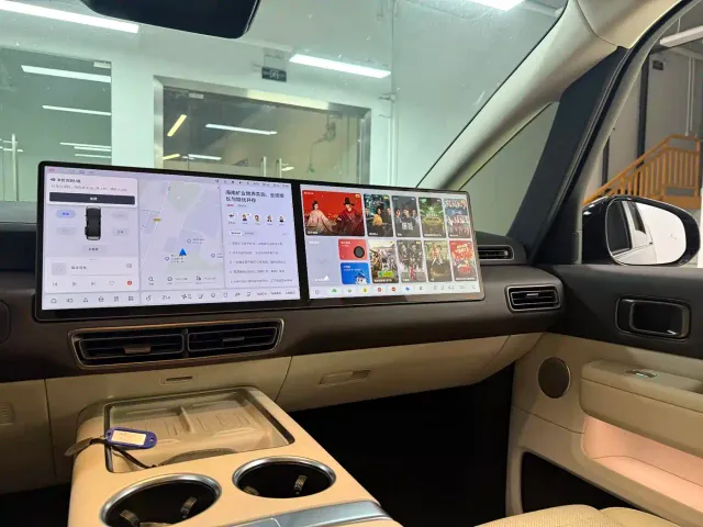 Li Auto MEGA — Фото автомобиля 17
