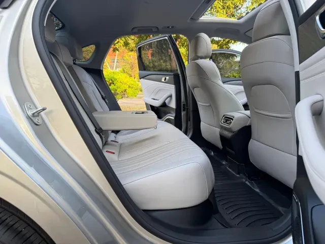 Geely Galaxy Stellar 6 — Фото автомобиля 14