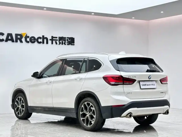 BMW X1 — Фото автомобиля 3