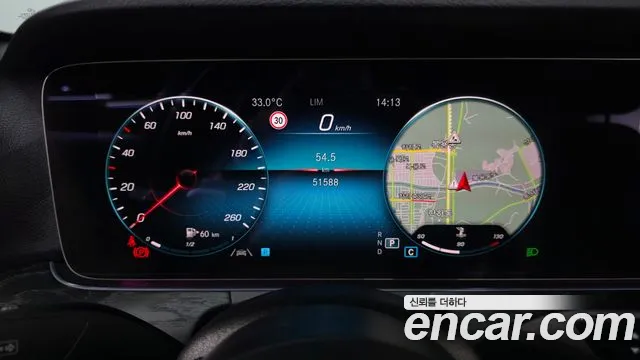 Mercedes-Benz E-Class — Фото автомобиля 8