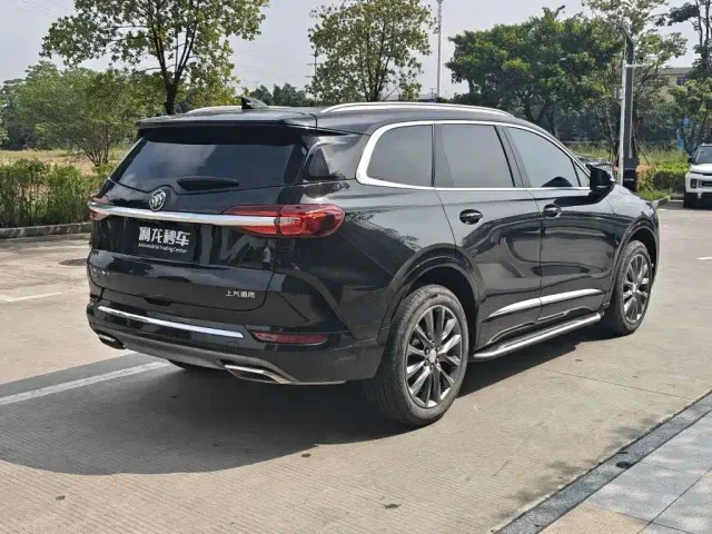 Buick Enclave — Фото автомобиля 9