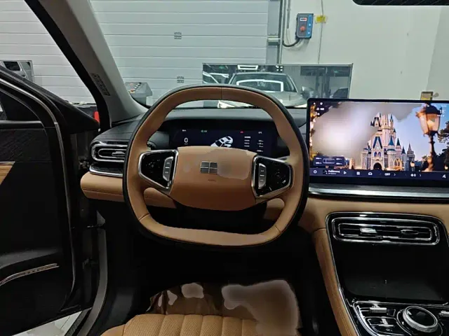 Geely Galaxy Stellar 6 — Фото автомобиля 2