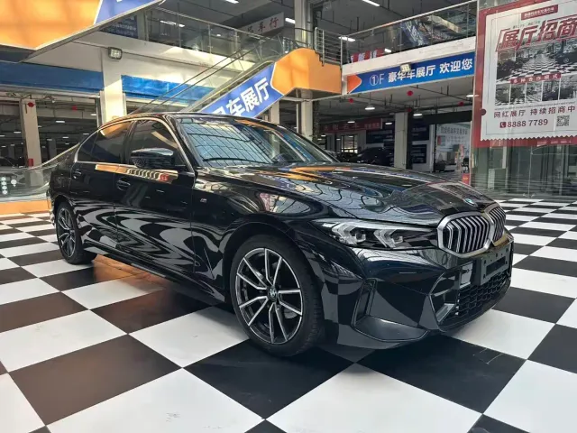 Фотография автомобиля — BMW 3 Series