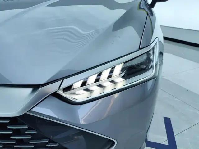BYD Qin PLUS — Фото автомобиля 5