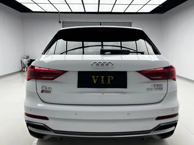 Audi Q3 — Фото автомобиля 5