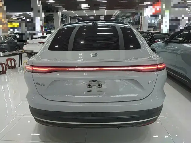 Nio EC6 — Фото автомобиля 5