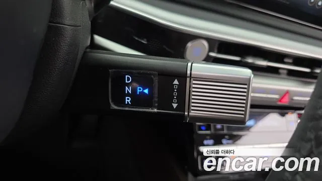 Hyundai Grandeur GN7 — Фото автомобиля 9