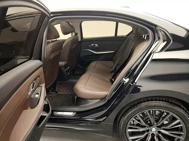 BMW BMW 3 Series 2024 325Li M Sport Shadowline Package — Фото автомобиля 13