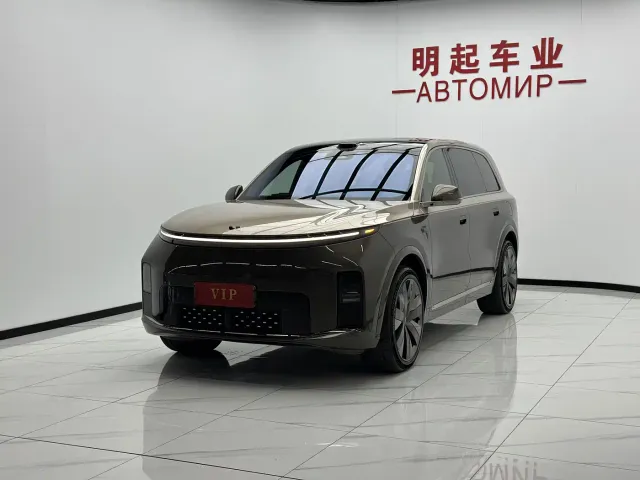 Li Auto L9 — Фото автомобиля 4