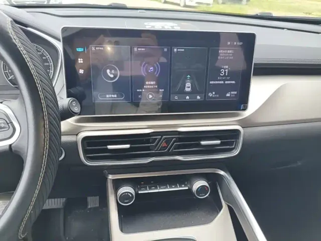 Geely Binyue — Фото автомобиля 12