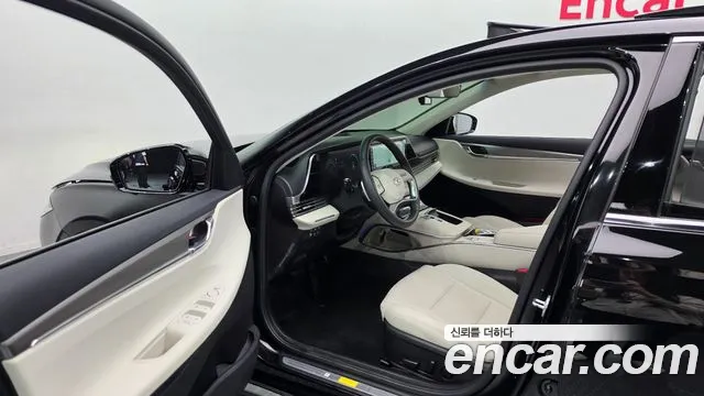 Hyundai Grandeur — Фото автомобиля 10