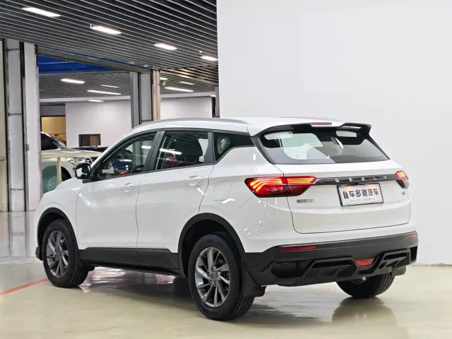 Geely Binyue — Фото автомобиля 5