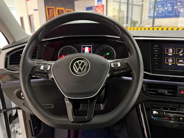 Volkswagen Bora — Фото автомобиля 13