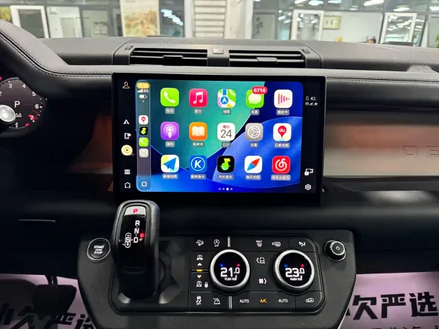 Land Rover Defender — Фото автомобиля 29