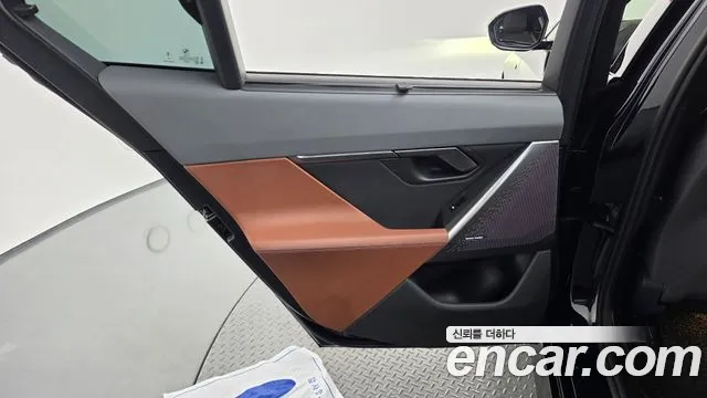 BMW 5 Series G60 — Фото автомобиля 25