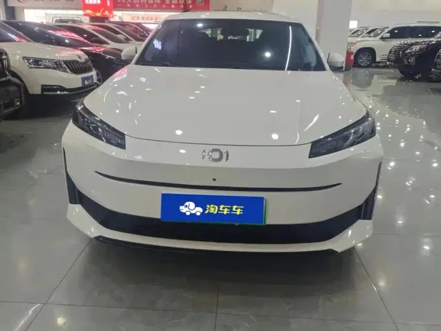 Changan Qiyuan A05 — Фото автомобиля 2