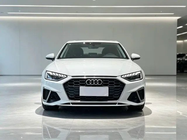 Audi A4L — Фото автомобиля 2