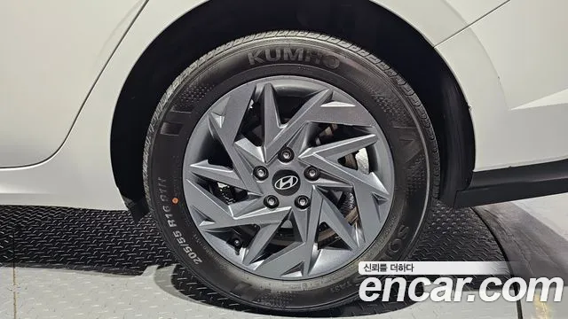 Hyundai AVANTE Новый Avante (CN7) — Фото автомобиля 5