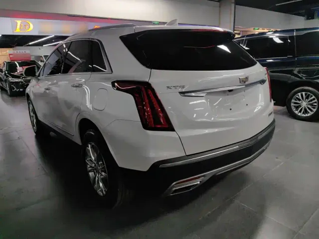 Cadillac XT5 — Фото автомобиля 22