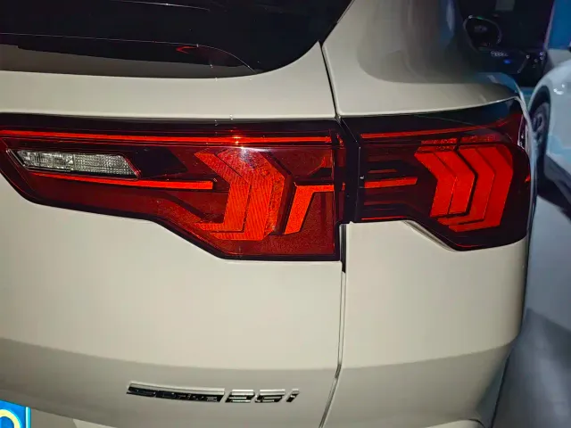 BMW X2 — Фото автомобиля 7
